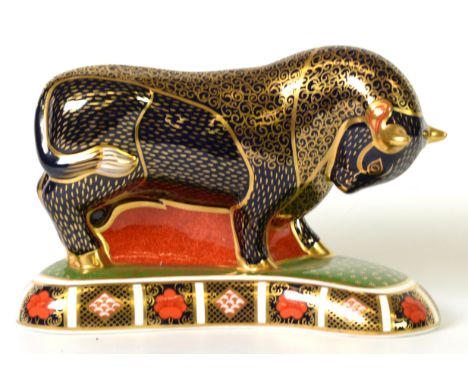 BOXED, MODERN ROYAL CROWN DERBY IMARI CHINA PAPERWEIGHT, ‘BULL’, gilt stopper, printed mark, 5” (12.7cm) high C/R- good 