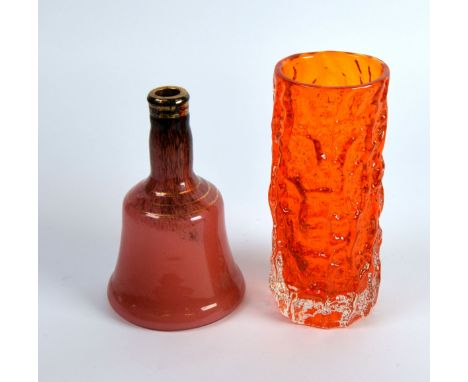 WHITEFRIARS: Geoffrey Baxter for Whitefriars tangerine flash textured bark vase 9691, plus a mid-century pink mottled bell sh
