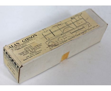 Alan Gibson OO gauge MR/LMS 700 Belpaire 4-4-0 & Deeley Tender model kit, boxed. Condition - appears unopened.