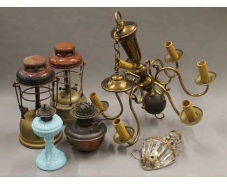 A quantity of various vintage lighting