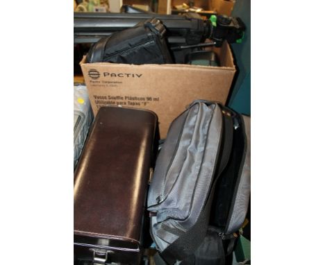 A QUANTITY OF CAMERAS AND ACCESSORIES TO INCLUDE AN OLYMPUS OM-10, TRIPOD STAND, CAMERA BAGS, ETC