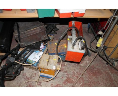 A QUANTITY OF VARIOUS TOOLS, TO INCLUDE A THREE PHASE SPOT LIGHT, A RIDGID PUMP, ETC 