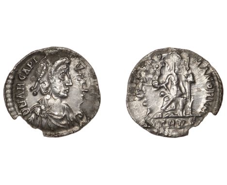 Roman Imperial Coinage, Arcadius (383-408), Siliqua, Trier, 392-5, d n arcapi-vs p f avg, pearl-diademed, draped and cuirasse