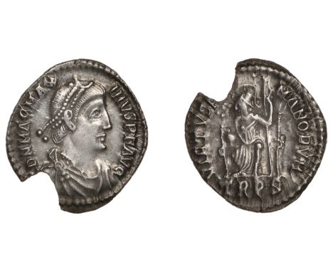 Roman Imperial Coinage, Magnus Maximus (383-388), Siliqua, Trier, dn mag max-imvs p f avg, pearl-diademed, draped and cuirass