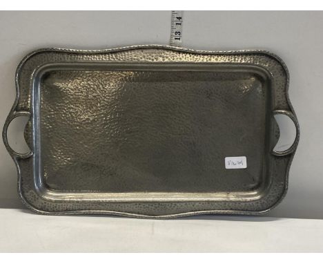 An good quality hammered English pewter tray by A M &amp; Co. 52x31 cm 