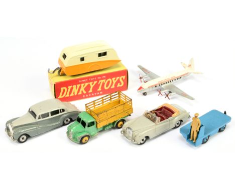 Dinky Toys 190 Caravan - Two-Tone Yellow and cream, light beige rigid hubs and with grey knobbly plastic jockey wheel - Good 