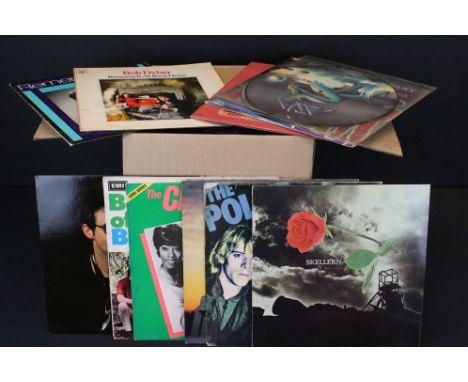 Vinyl - Approx 70 Rock &amp; Pop LP's including Yes, Bob Dylan, Gladys Knight, Sailor, Roberta Flack, Lindisfarne, Paul Young
