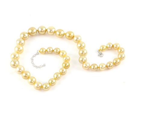 Golden South Sea pearl necklace, graduating pearl necklace with pearl sizes 13.2 to 8.9mm, with 37 pearls, strung with knots,
