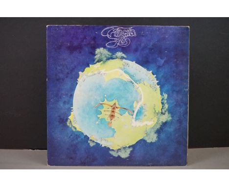 Vinyl - Yes Fragile (2401 019) gatefold sleeve with booklet, Atlantic plum label, sticker to inner gatefold showing K 50009 S
