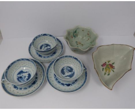 A trio of rice bowls, Qing dynasty, late 19th century, Kangxi style, Two late 19th century chinese painted bowl and planter. 