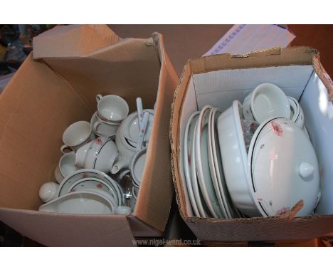 Johnson Bros 'A la Carte cookware pieces including part dinner/tea service.