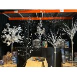 1 PALLET OF XMAS LIGHTS, DECORATIONS, WATER SPINNERS, LIGHT SCULPTURES & MUCH MORE! £2750