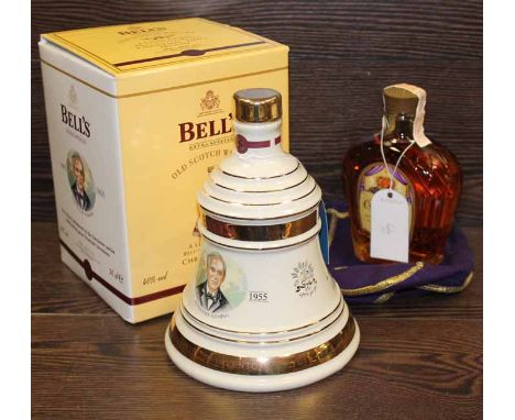 BELL'S INVENTORS SERIES BELL
Blended Scotch Whisky in white Wade ceramic decanter, featuring Alexander Fleming illustration. 