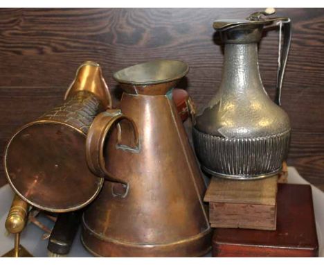 GROUP OF MIXED COLLECTIBLES
including an engineers tool set, a box of dominoes, leather bound measuring tape, copper half gal