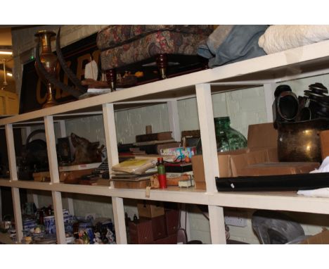 Full shelf of collectables including slate mantel clock, copper and brass coal scuttles, metalwares, vintage typewriter, cutl