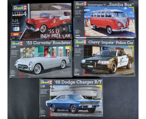 A collection of x5 assorted 1/24 and 1/25 scale Revell plastic model kits to include; 07068 Chevy Impala Police Car, 07399 Vo