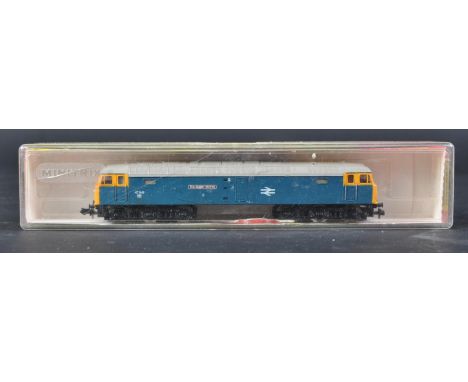 An original Hornby Minitrix N gauge model railway trainset locomotive engine No. N219&nbsp;Class 47 Co-Co 'The Queen Mother' 