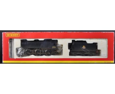 An original Hornby made 00 gauge model railway trainset locomotive engine No. R2538&nbsp;Class Q1 0-6-0 33002 in BR Black wit
