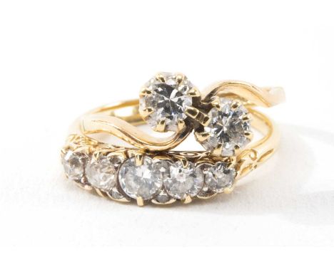 18CT GOLD TWO STONE DIAMOND RING, twist shank, ring size K, together with yellow metal five stone ring, having a replacement 
