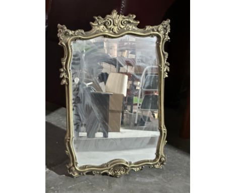 A vintage mirror. 47x72cm