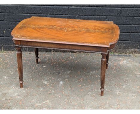 Vintage mahogany side table