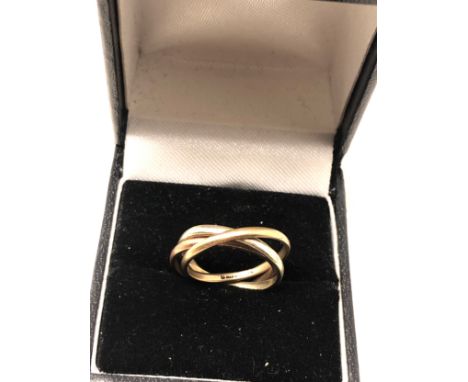 9ct Tri Colour Gold entwined Ring weight 3.5g 