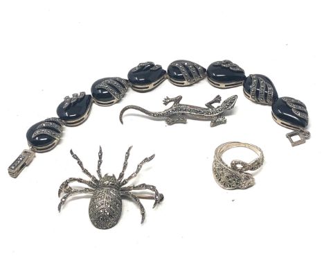 4 x .925 sterling silver marcasite jewellery including spider, snake, ring (55.7g) 