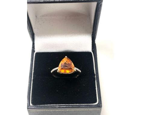 9ct gold citrine &amp; diamond dress ring (2.2g) 