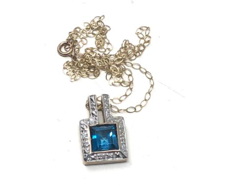 9ct gold vintage diamond &amp; topaz halo pendant necklace (2.3g) 