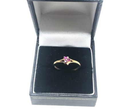 9ct gold vintage ruby ornate dress ring (1.1g) 