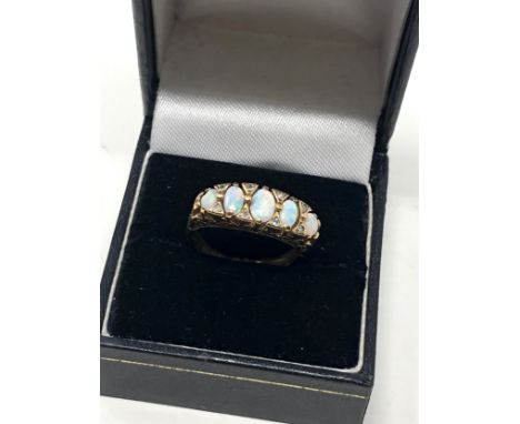 9ct gold vintage opal & diamond gypsy setting ring (5g) 