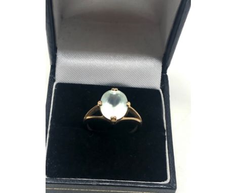 9ct gold vintage green gemstone statement ring (3.4g) 