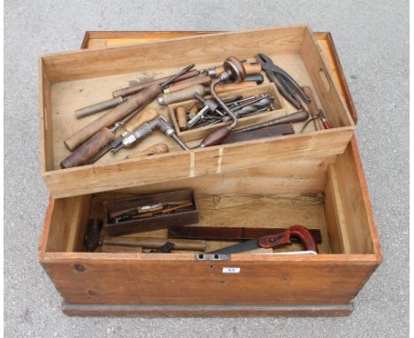 A pine chest with lift out tray with a few tools G 