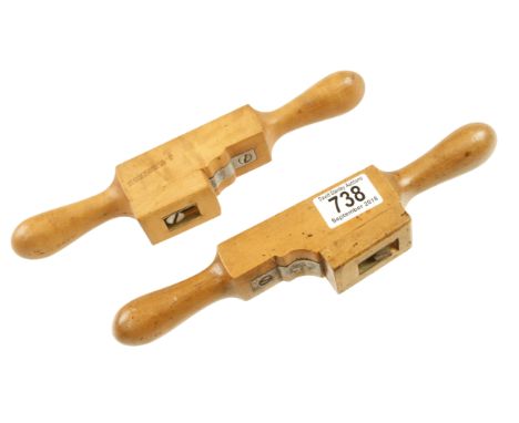 A pair of little used boxwood handrail shaves by GLEAVE Manchester with different profiles F