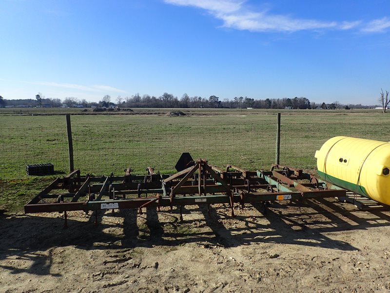 KMC 14' field cultivator w/ drag no rolling basket