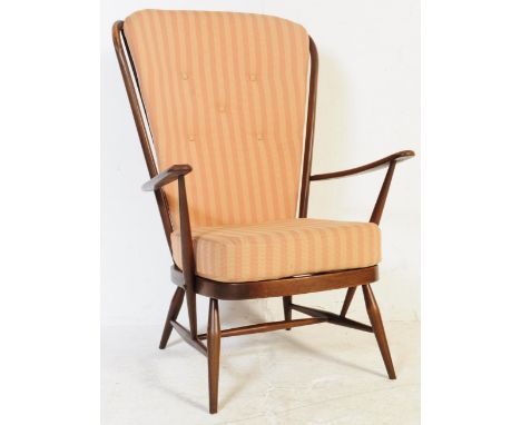 Lucian Ercolani - Ercol - Evergreen - Model 1913 - A retro vintage 20th Century beech and elm easy / lounge chair / armchair 