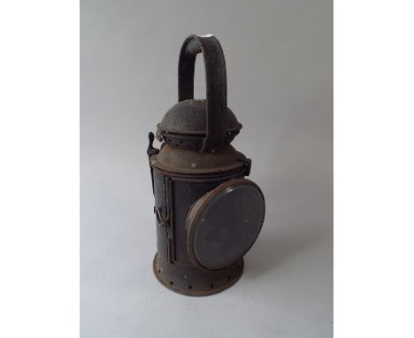 A British Rail (Western) Railway Lamp.