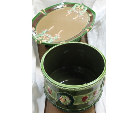 An Eichwald comport, decorated with rose swags on a square base together with a planter