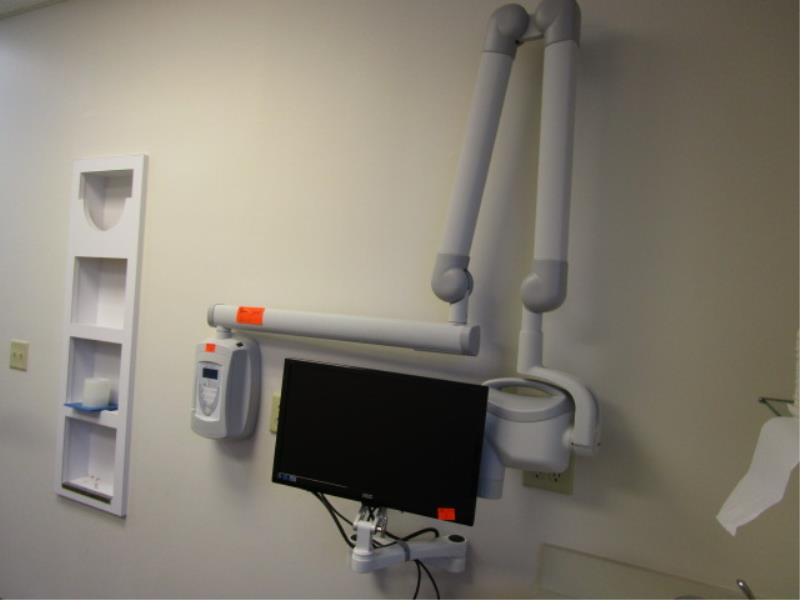 Progeny Wall mounted Xray with AOC Monitor Model30A1025 S/NDU33310