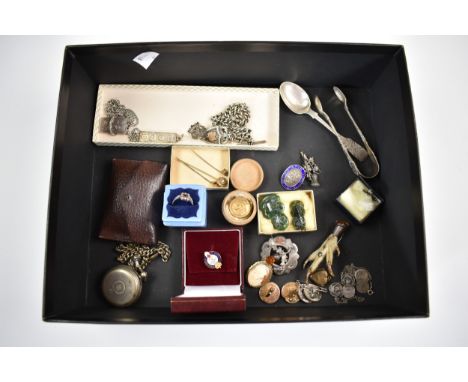 A rummage box of vintage /antique jewellery etc, to include three antique yellow metal tie-pins; cameo brooch; jade pendents;