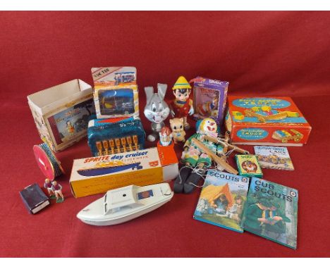 Collection of vintage toys, books etc.