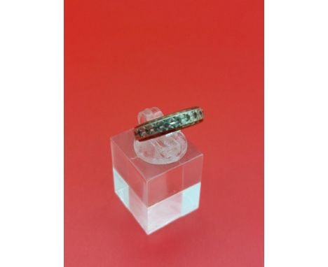 9ct gold ladies ring size L