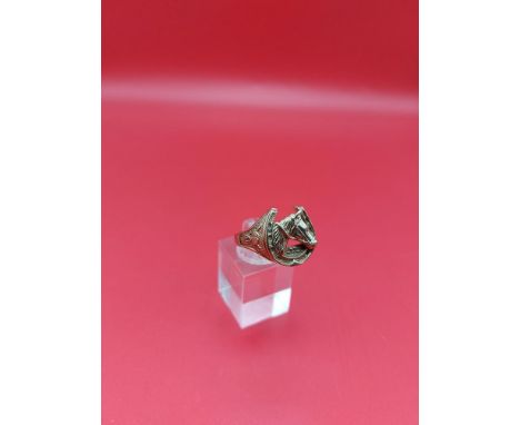9ct gold horse ring