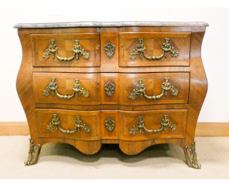 Early 20th century French Kingwood Bombe serpentine fronted commode chest of three long drawers with gilt metal handles and m
