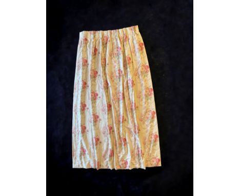 A pair of pinch pleat, lined and interlined Bennison Fabrics pink roses curtains&nbsp;
Each curtain approximately 233cm wide 