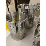 Turkey Frying Pot (slight dent in lid)