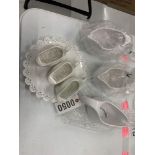 Gravy Boat - Large (3), Small (3), Plate