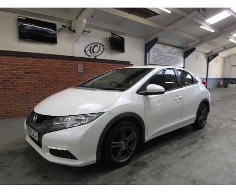 Make &amp; Model: Honda Civic TI I-VtecDate of Reg: FR13 LXJColour: Whitecc: 1798MoT: 25-06-2022Fuel Type: PETROLMileage: 101