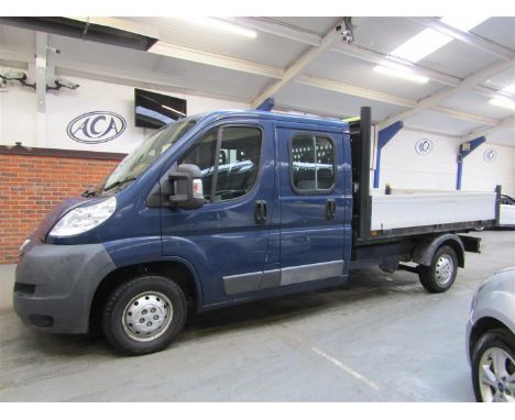 Make &amp; Model: Peugeot Boxer 335 L3 HDIDate of Reg: PFZ 5897Colour: Bluecc: 2198MoT: 07-04-2022Fuel Type: DIESELMileage: 1
