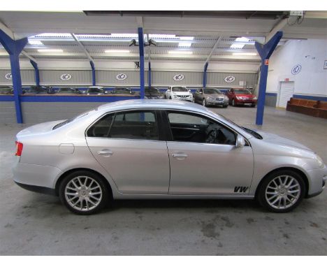 Make &amp; Model: VW Jetta Sport TDIDate of Reg: AO59 PGUColour: Silvercc: 1968MoT: 15-06-2022Fuel Type: DIESELMileage: 72kTr